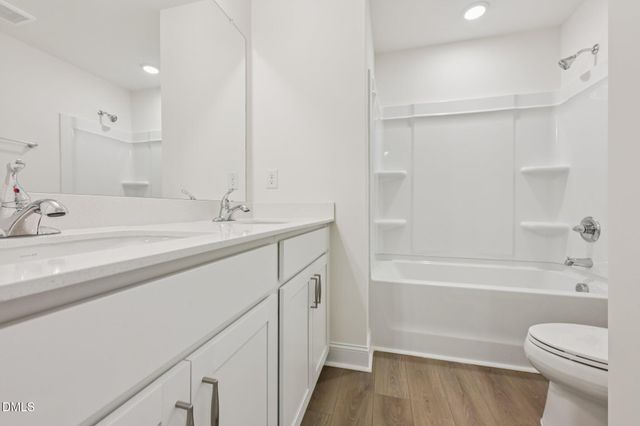 945 Kensley Grove Lane, Fuquay Varina, NC 27526