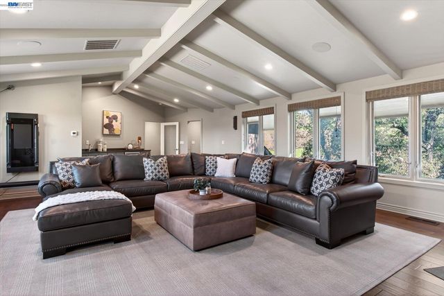 1923 Whitecliff Way, Walnut Creek, CA 94596