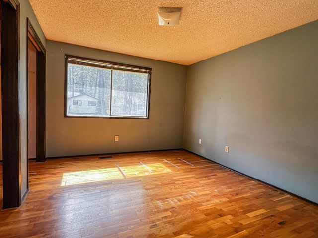 6005 N Oxford Dr, Spokane, WA 99208