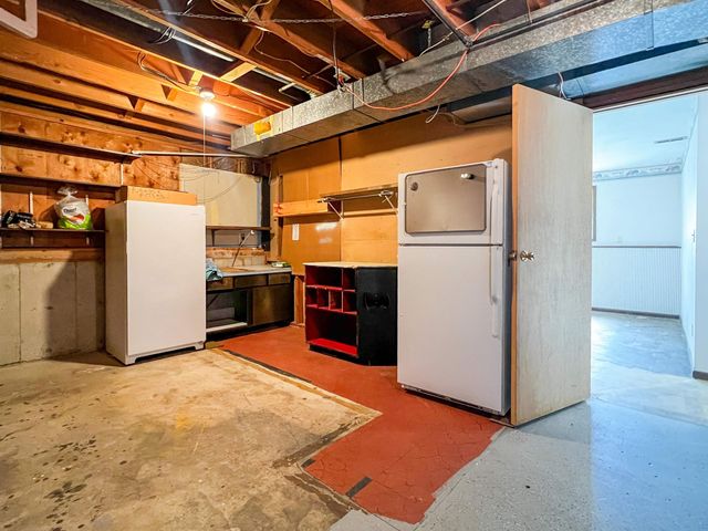 6005 N Oxford Dr, Spokane, WA 99208