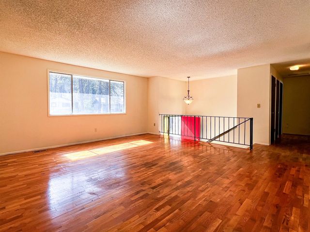 6005 N Oxford Dr, Spokane, WA 99208