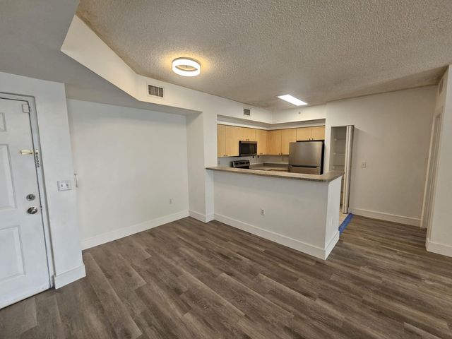 2351 W Preserve Way 203, Miramar, FL 33025