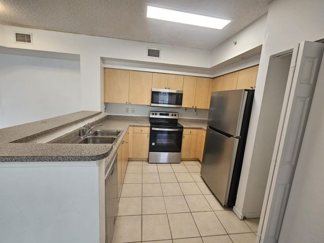 2351 W Preserve Way 203, Miramar, FL 33025