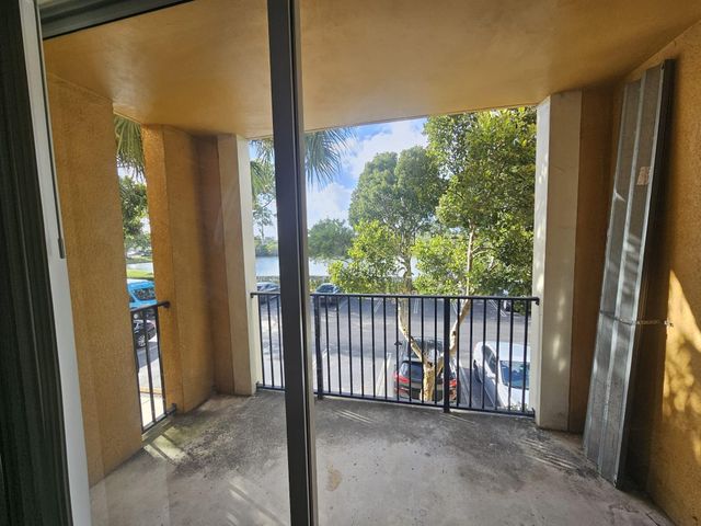 2351 W Preserve Way 203, Miramar, FL 33025