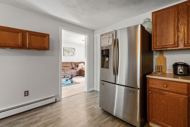 12 Hyannis Place, Worcester, MA 01604
