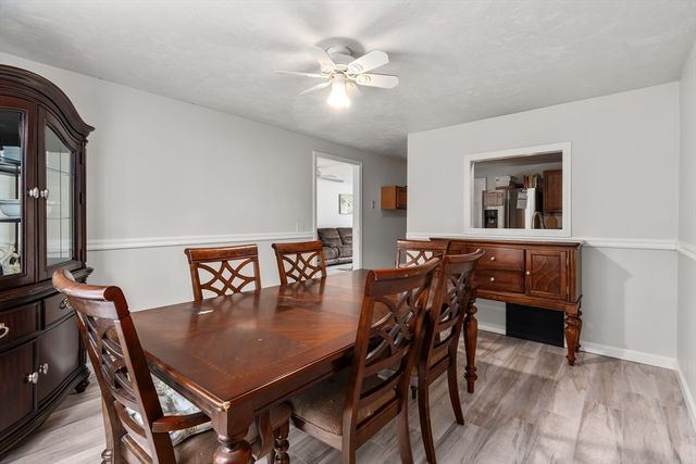 12 Hyannis Place, Worcester, MA 01604