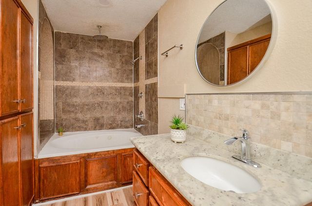10211 Sugar Branch Drive 422, Houston, TX 77036