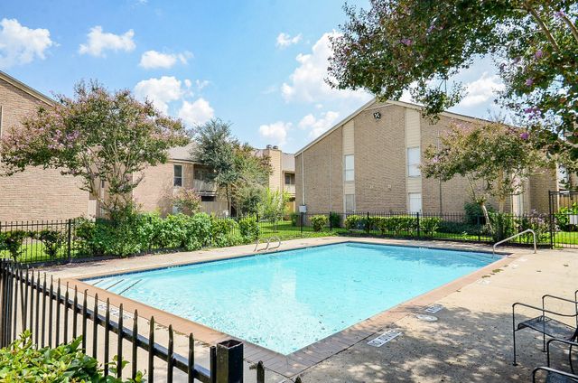 10211 Sugar Branch Drive 422, Houston, TX 77036