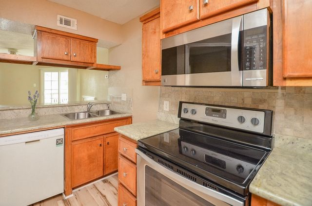 10211 Sugar Branch Drive 422, Houston, TX 77036