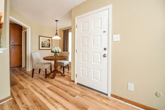 10211 Sugar Branch Drive 422, Houston, TX 77036