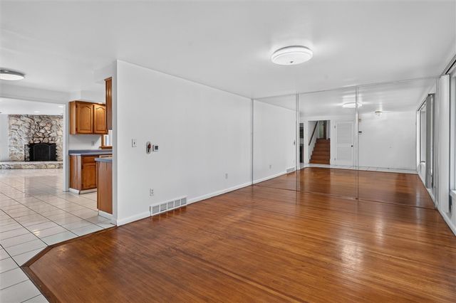 526 Sharon Drive, Greece, NY 14626