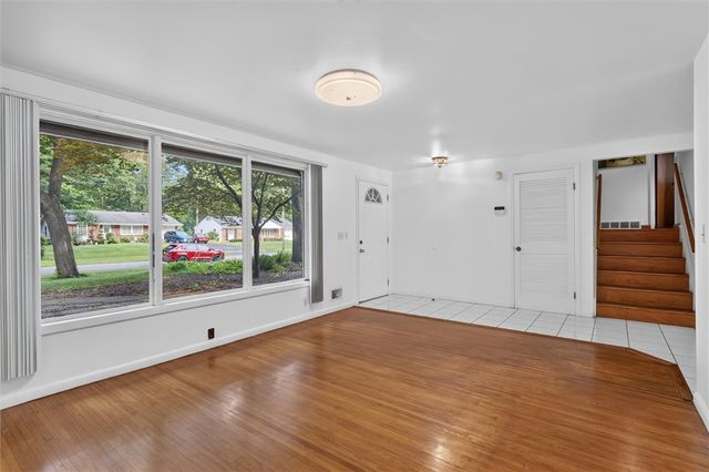 526 Sharon Drive, Greece, NY 14626