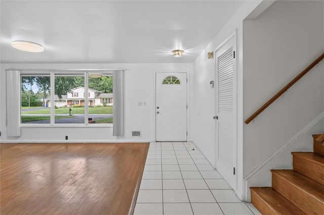 526 Sharon Drive, Greece, NY 14626