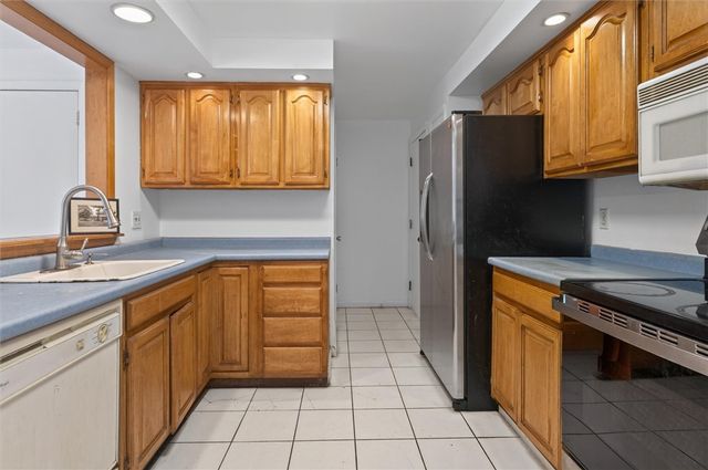 526 Sharon Drive, Greece, NY 14626