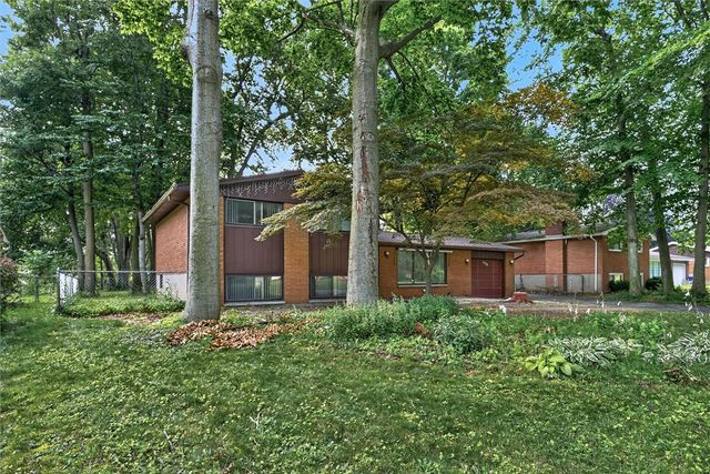 526 Sharon Drive, Greece, NY 14626