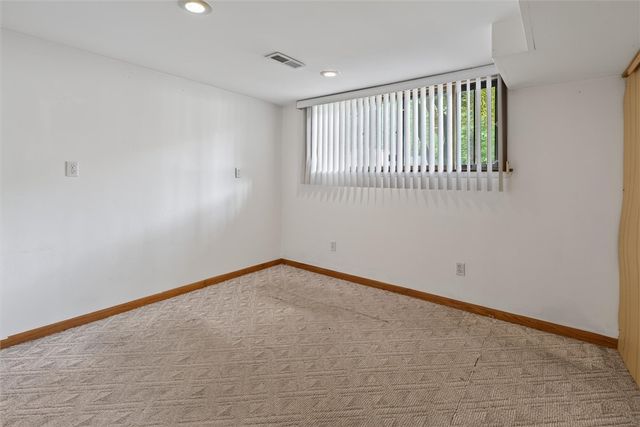 526 Sharon Drive, Greece, NY 14626