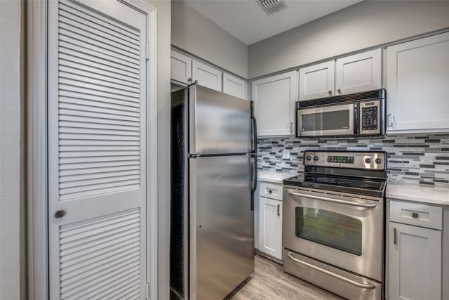 3311 Blackburn Street 202, Dallas, TX 75204