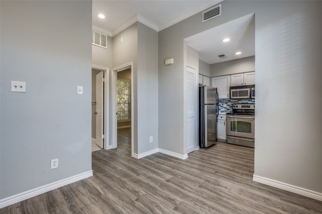 3311 Blackburn Street 202, Dallas, TX 75204