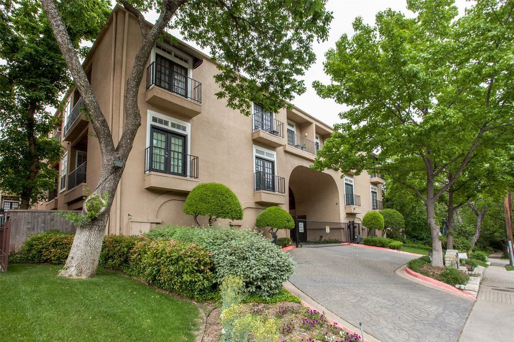 3311 Blackburn Street 202, Dallas, TX 75204