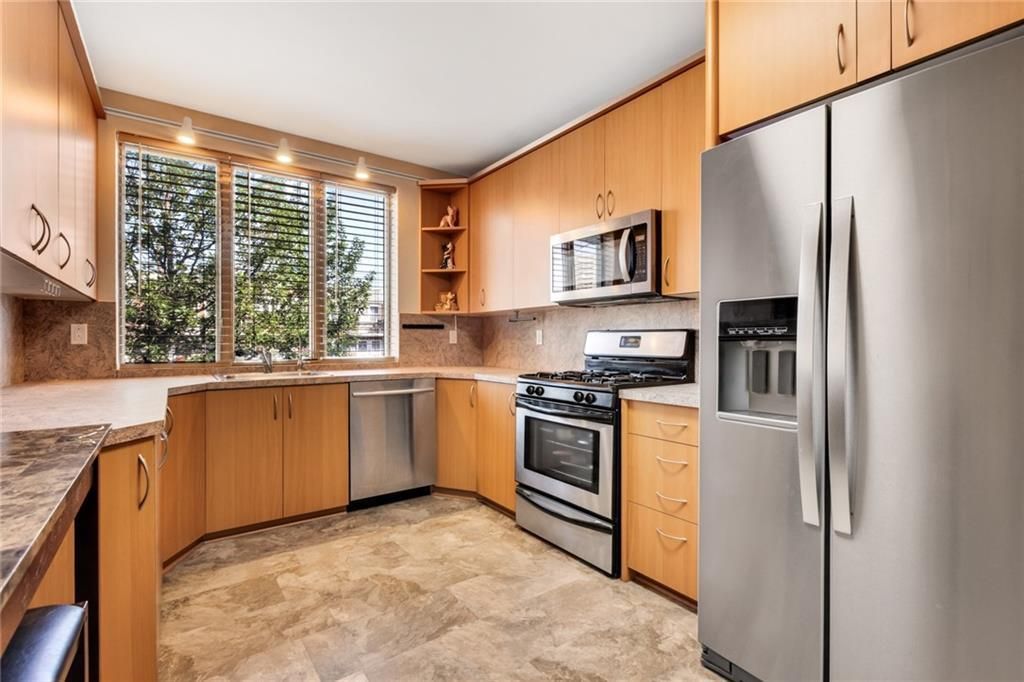 135 28th Avenue 2A, Brooklyn, NY 11214