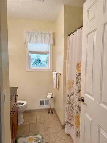 12 Shetland Circle, Chili, NY 14624