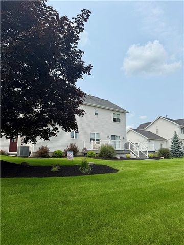 12 Shetland Circle, Chili, NY 14624