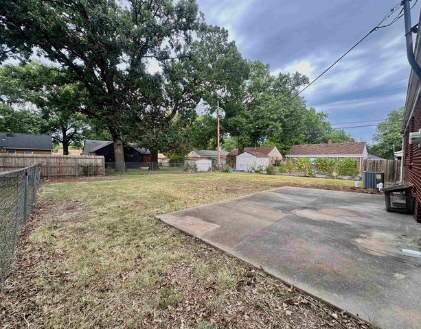 5116 E Larry Ln, Wichita, KS 67218