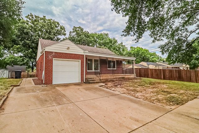 5116 E Larry Ln, Wichita, KS 67218