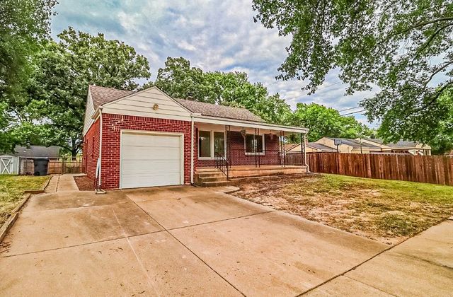 5116 E Larry Ln, Wichita, KS 67218