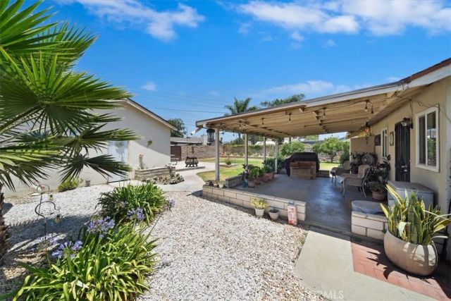 18234 Santa Ana, Bloomington, CA 92316