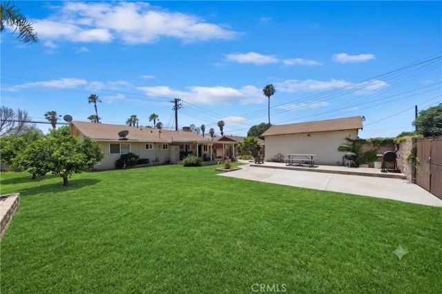 18234 Santa Ana, Bloomington, CA 92316