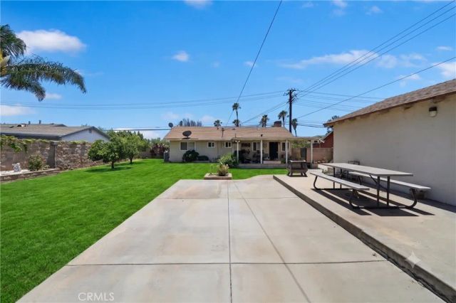 18234 Santa Ana, Bloomington, CA 92316