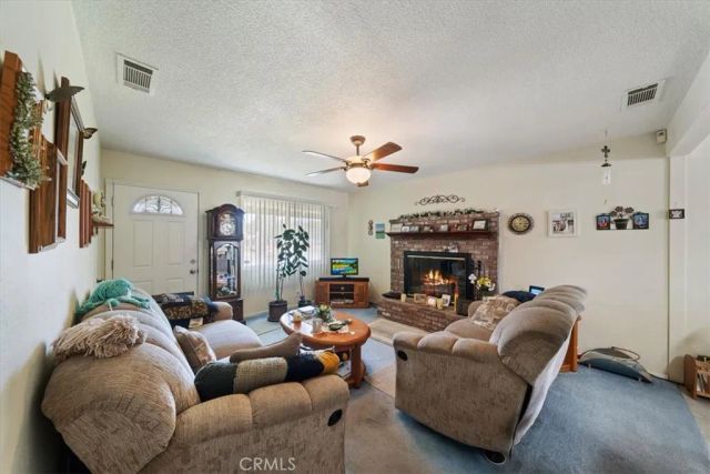 18234 Santa Ana, Bloomington, CA 92316