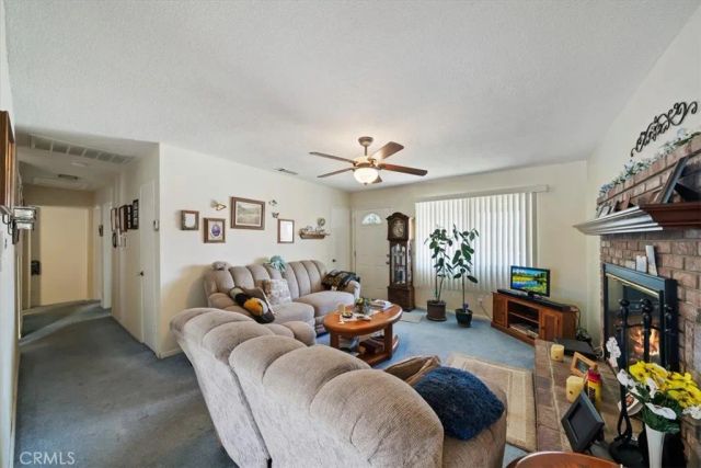 18234 Santa Ana, Bloomington, CA 92316