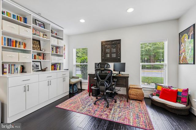 918 KING FARM BLVD, Rockville, MD 20850