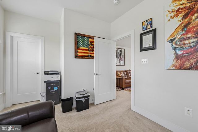 918 KING FARM BLVD, Rockville, MD 20850