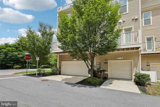 918 KING FARM BLVD, Rockville, MD 20850