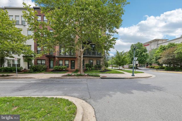 918 KING FARM BLVD, Rockville, MD 20850