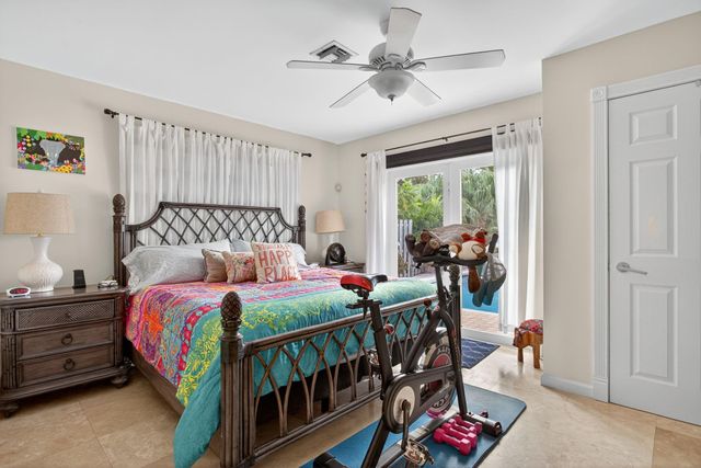 2534 SE 14th Street, Pompano Beach, FL 33062