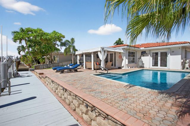 2534 SE 14th Street, Pompano Beach, FL 33062