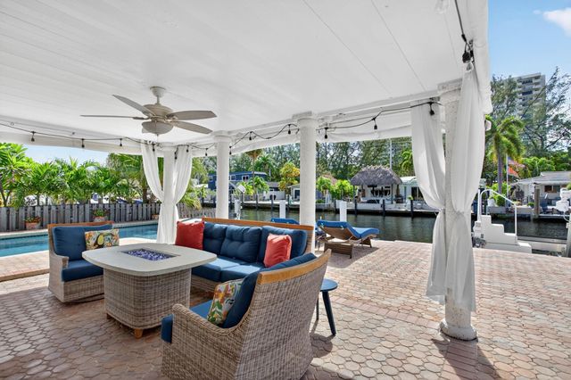 2534 SE 14th Street, Pompano Beach, FL 33062