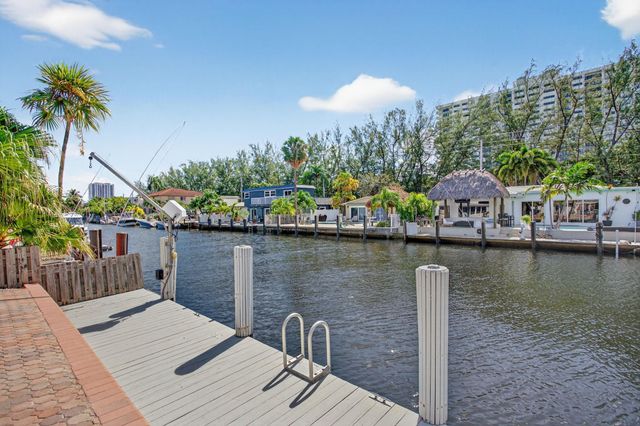 2534 SE 14th Street, Pompano Beach, FL 33062