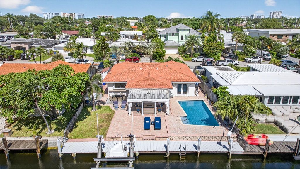 2534 SE 14th Street, Pompano Beach, FL 33062