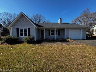 336 Cheltenham Drive, Winston-salem, NC 27103