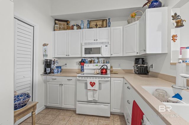 4 Yacht Club Drive 170, Daphne, AL 36526