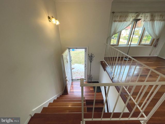 5597 SHANNON CT, Woodbridge, VA 22193