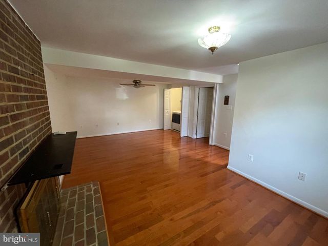 5597 SHANNON CT, Woodbridge, VA 22193