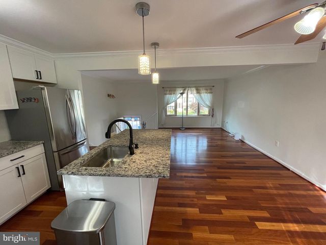 5597 SHANNON CT, Woodbridge, VA 22193