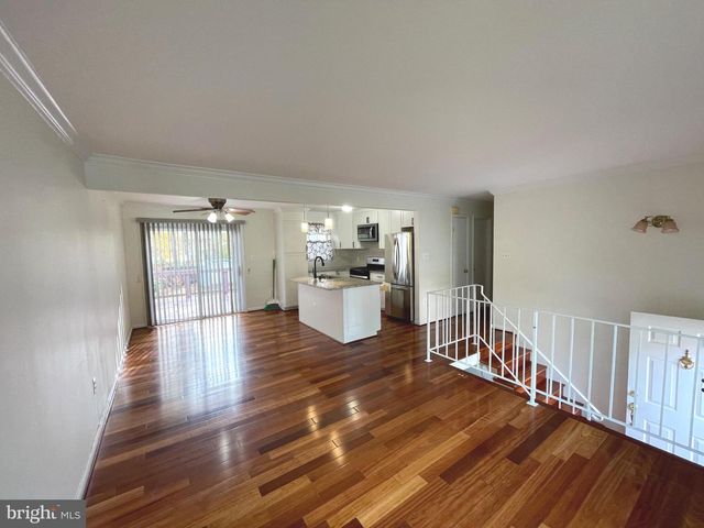 5597 SHANNON CT, Woodbridge, VA 22193