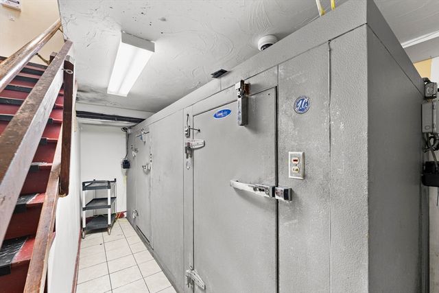 192 Warren Ave, Brockton, MA 02301